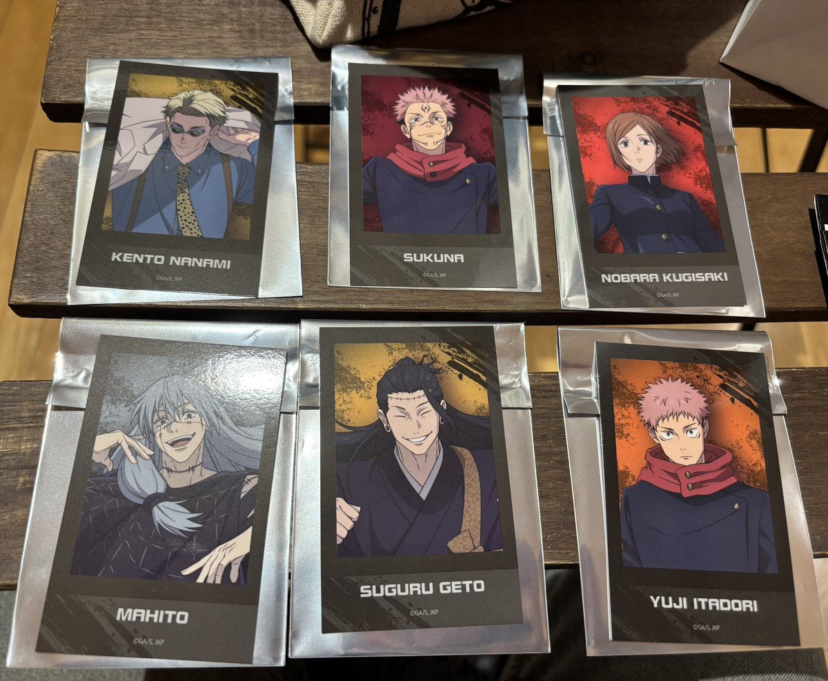 yaya_change0123's tweet photo. 【交換】アニメーション 呪術廻戦展

譲→
クリカカード:伏黒.七海.〇釘崎.両面宿儺
フォト風:七海.宿儺.〇釘崎.〇真人.〇夏油(羂索).虎杖
缶バッジ:〇夏油(羂索).七海

求→五条(缶バ>クリカ>フォト).同種脹相
※異種交換は差額お支払い
〇定価譲渡可(無印譲渡はご相談下さい)

本日大阪梅田手渡し https://t.co/WYW6ttqSNZ