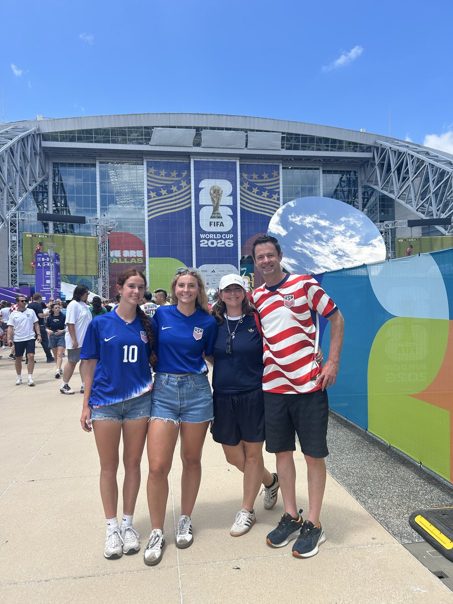 MattMartin76034's tweet photo. Great family outing today at the World Cup at @ATTStadium to watch England play Croatia! Great environment and lots of energy, but when your kids get to see their favorites Harry Kane and Jude Bellingham score, it’s extra special! @kjmartin2149 @carolinem2024 @LMartin2030 https://t.co/KRBPNwQkog