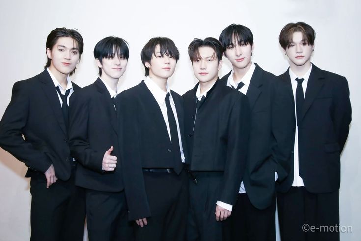 reby_multifan02's tweet photo. @JUSTB_Official @JUSTB_offcl_jp @JUSTB_twt 5 YRS &amp; I STILL LUV JUSTB  #ONLYBSelcaDay #ONLYBSD #OBSD #JUSTB #저스트비 #ONLYB #geonu #bain #limjimin #siwoo #dy #sangwoo #leegeonwoo #songbyeonghee #jiminlim #chusiwoo #jeondoyum #0412 #Doyum #kimsangwoo #5yearsofjustb #5YearsStillBurning #stilliluvjustb https://t.co/OjC6NFkz0Z