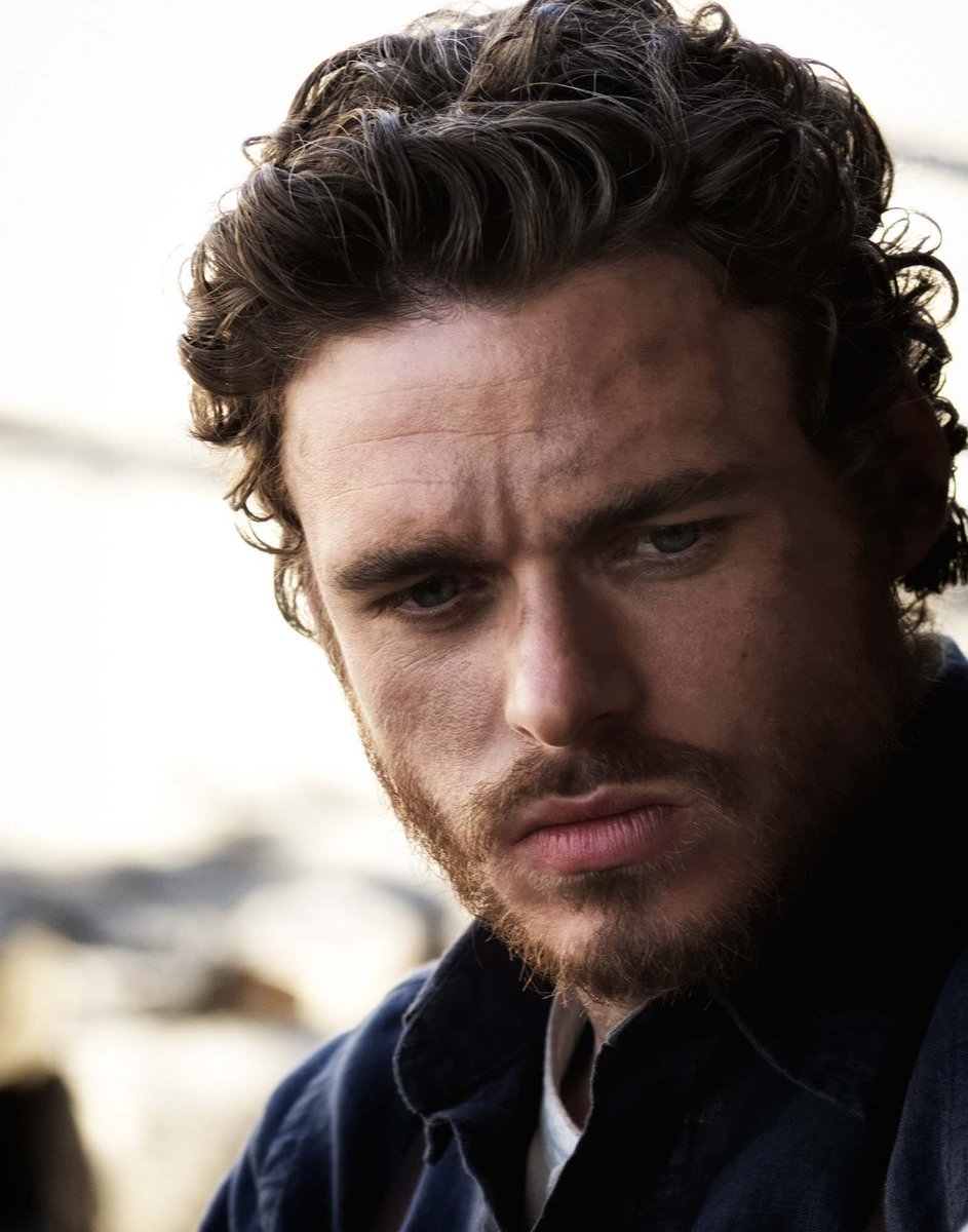 sboficial's tweet photo. Richard Madden faz 40 anos. https://t.co/0Z0GR0rvuf