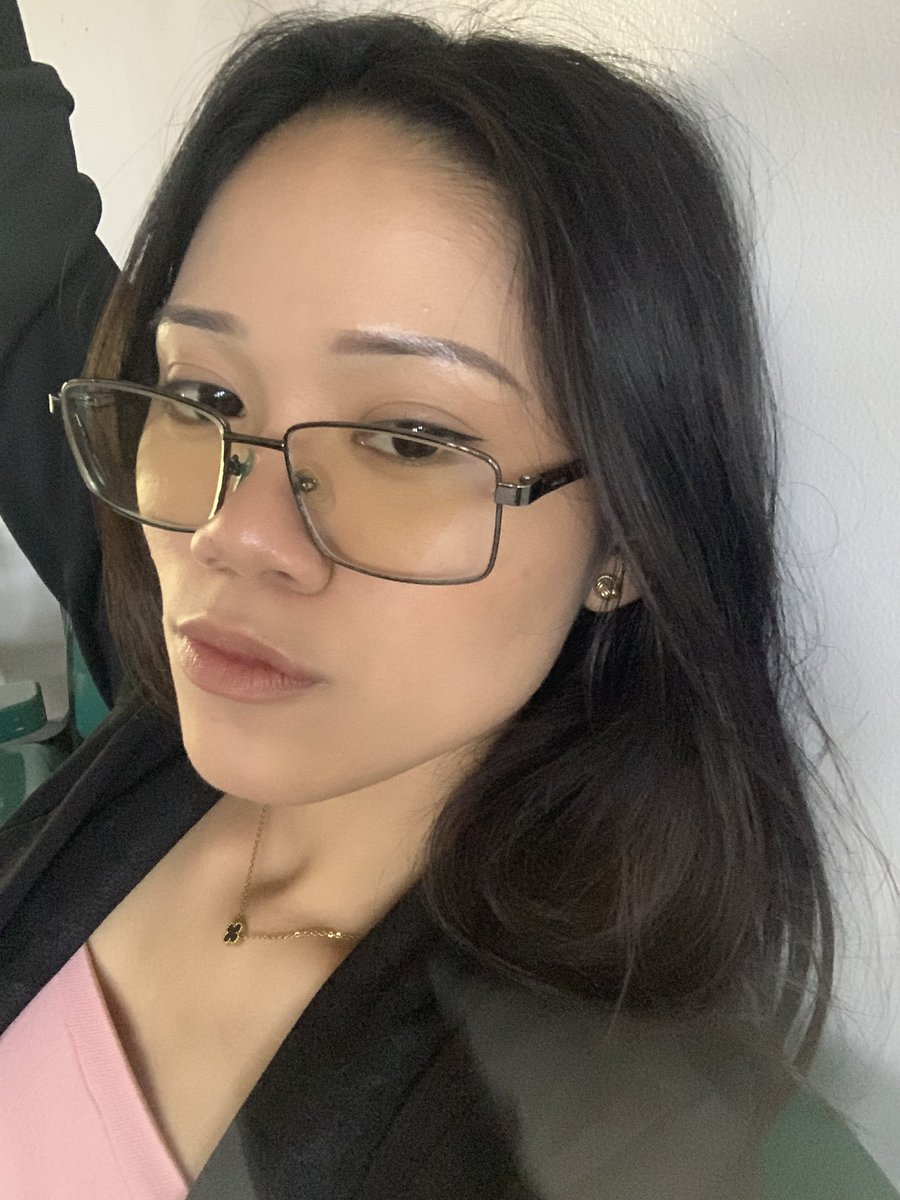 Simp4Addie777's tweet photo. u’re a sucker for a filipina https://t.co/qinWuWgM3T