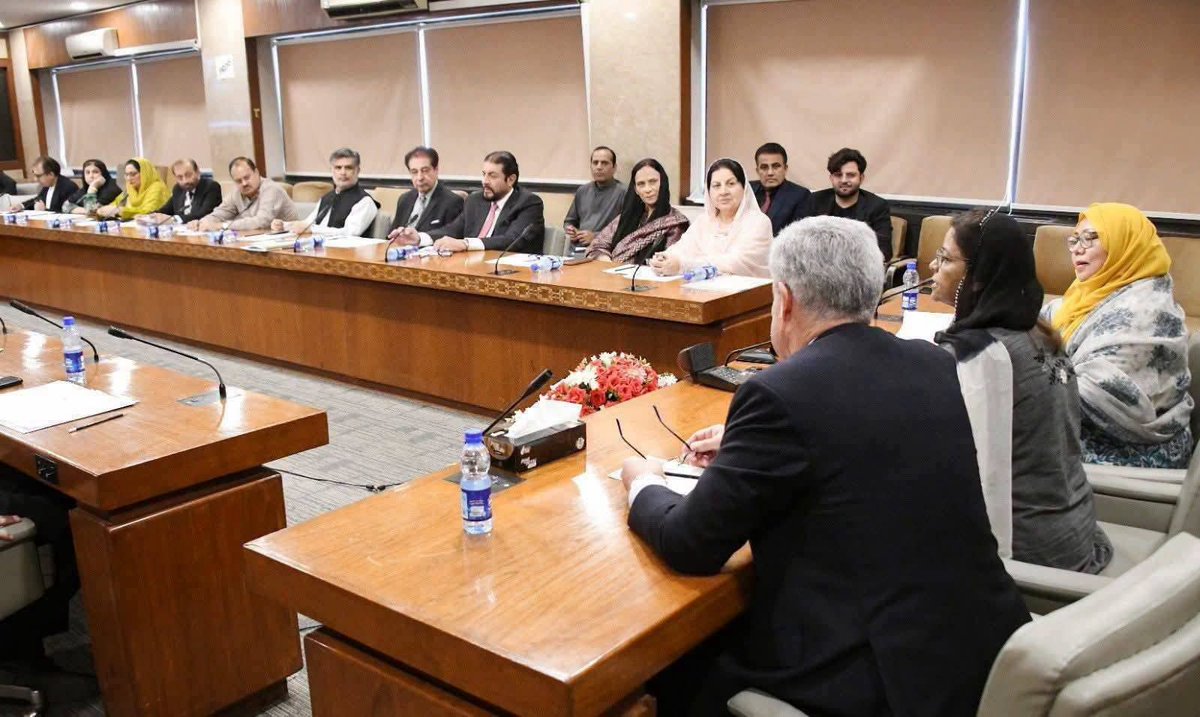 rind_subhan's tweet photo. Fruitful result of parliamentary diplomacy
Under the convenership of Dr @ShahNafisa Pak-South Africa Parliamentary Friendship Group reaffirmed its commitment to cooperation in trade,education, tourism,culture people-to-people exchanges, paving the way for stronger bilateral ties https://t.co/izJabXnWrc