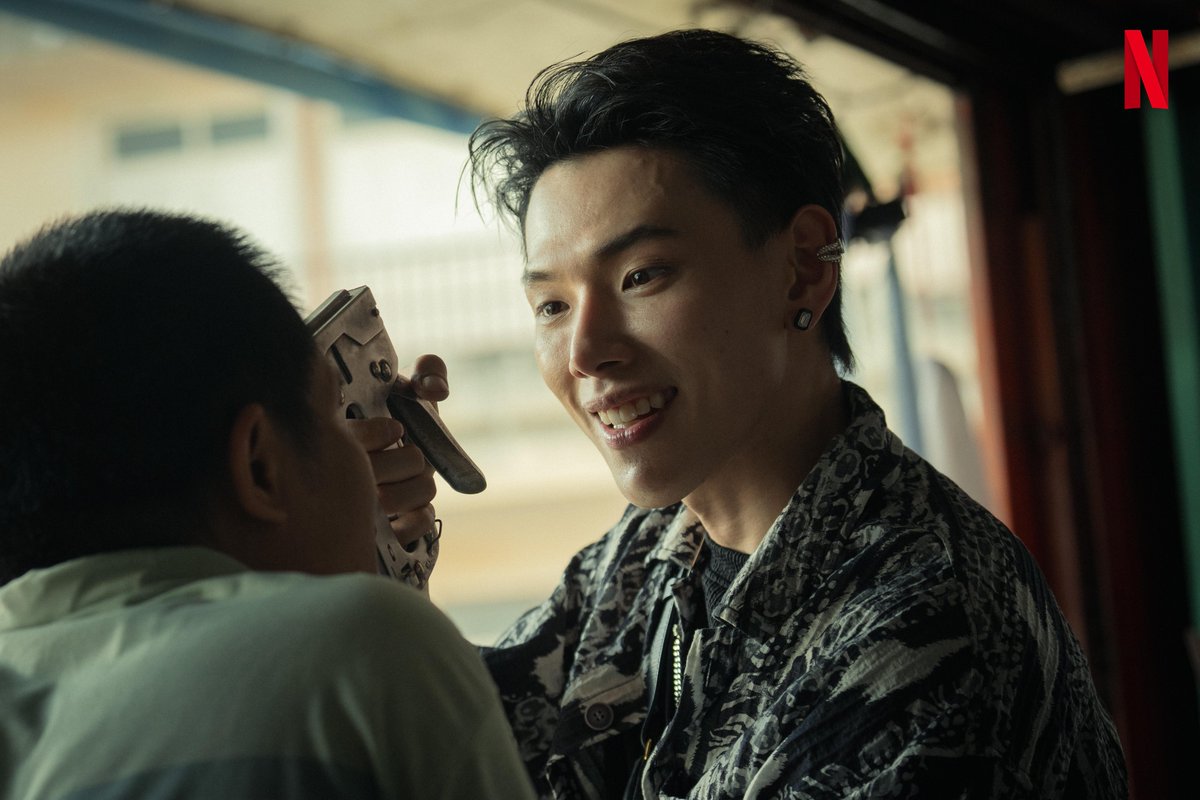 nananaaanin's tweet photo. กี๊สสสสสส ไอหนุ่มนี่ใคร!!! หน้าตาดีละแต่นิสัยดูทรงแล้วอาจจะยังไม่ดี้หมือนหน้าตา ออร่าความเลวความชั่วพลุ่งพล่านแม้เป็นเพียงแค่ภาพนิ่ง เป็นภาพนิ่งที่เร้าใจมากกกก อยากดูแล้ววววว 23ก.ค.พรุ่งนี้เลยได้ม้ายยยยย

#ต้าห์อู๋ #DAOU #oueiija
#คนเดือดทวงแค้น https://t.co/h7ZF9hdZJY