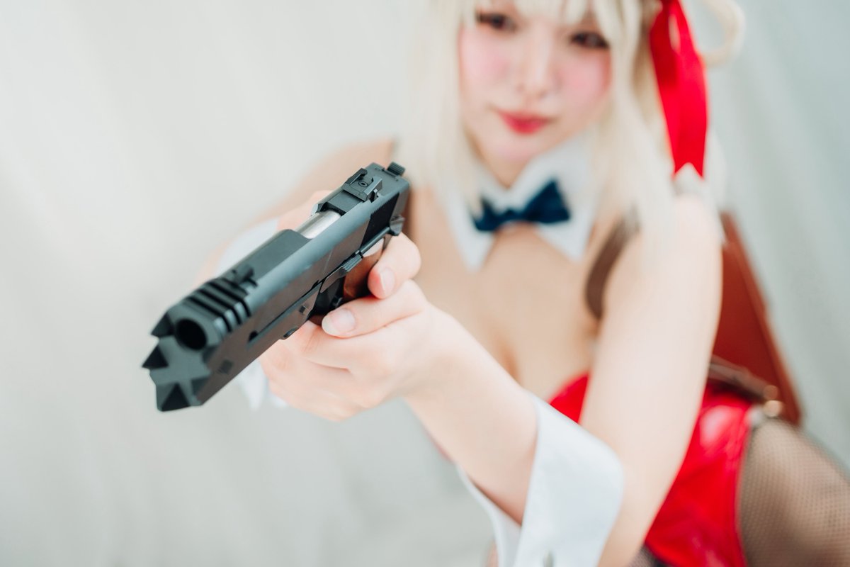 fuuuuuuu00re's tweet photo. ❤️🔫🐰 https://t.co/2QyG6IeJ2L