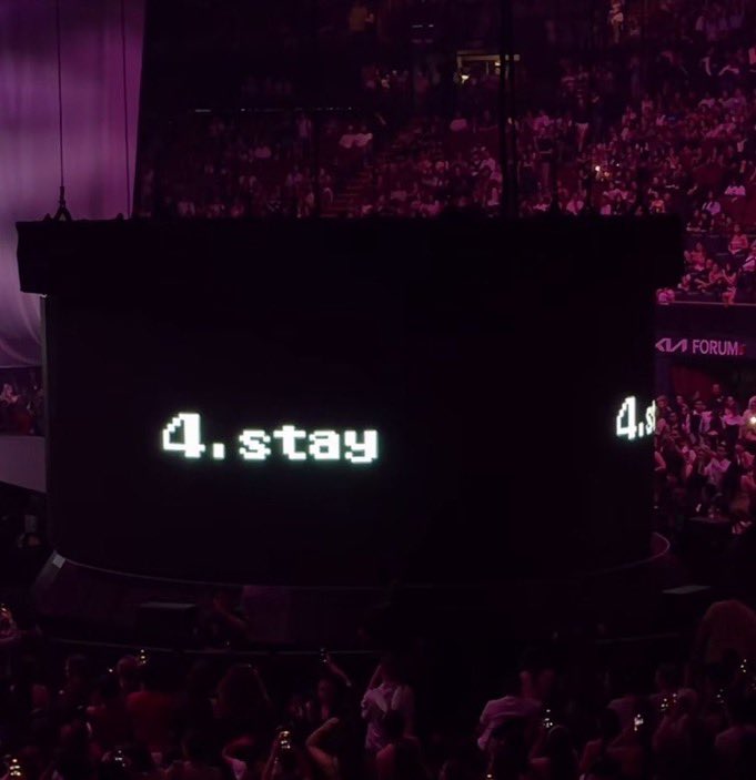 arisdandelionx's tweet photo. HELLO FOURTH ALBUM TRACK STAY WE CANT WAIT TO MEET YOU!!! https://t.co/zIrZ0jUIjK