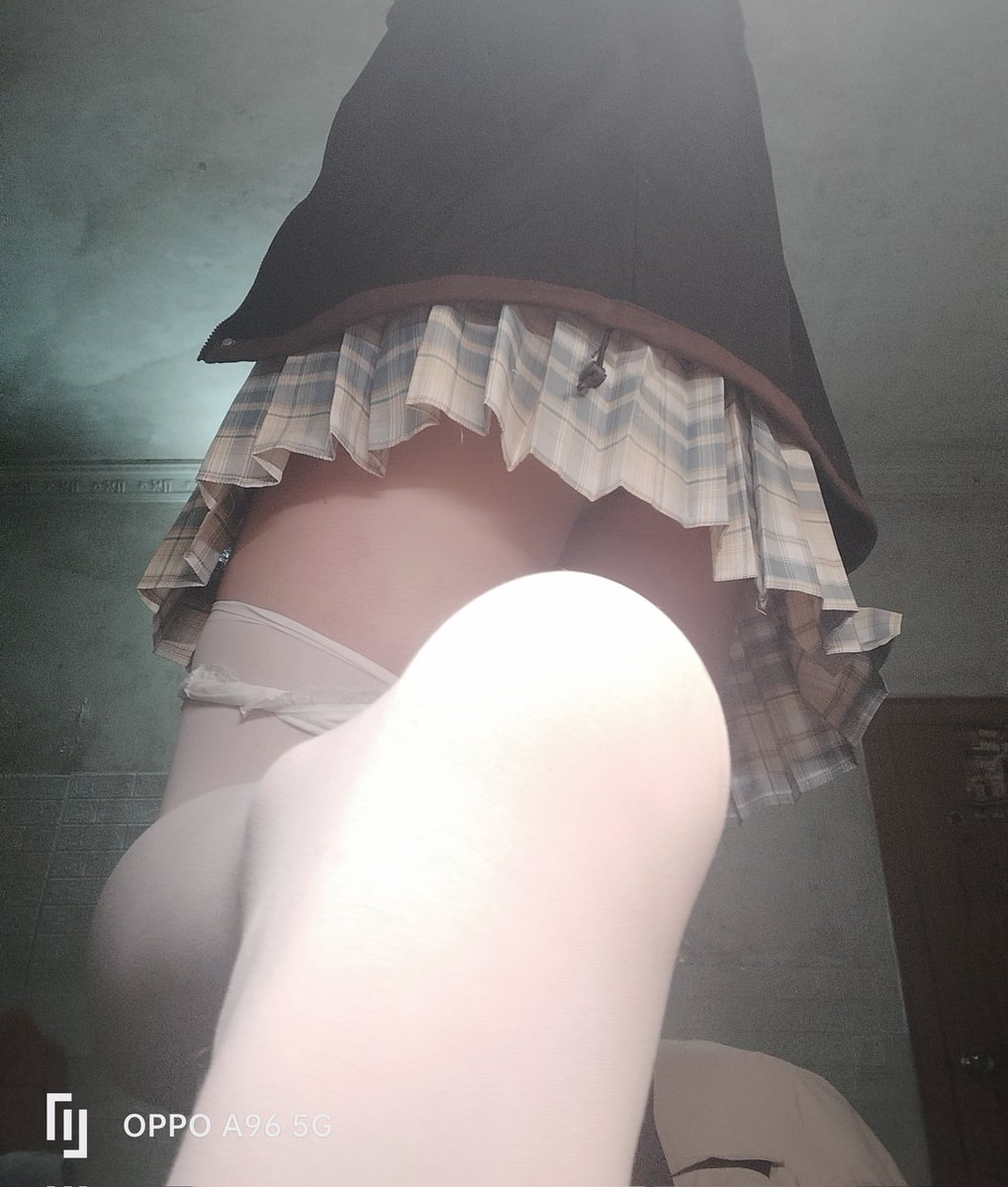 NULLCOLORCAT's tweet photo. 我腰好酸啊累扁我了是不是谁偷偷摸摸操我了
#白丝 #男娘 #伪娘  #femboy https://t.co/EgTIQaI8io