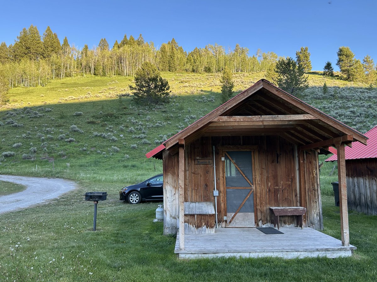 prairieinvest's tweet photo. Home sweet home for the next few nights https://t.co/T0r5UYkCvY
