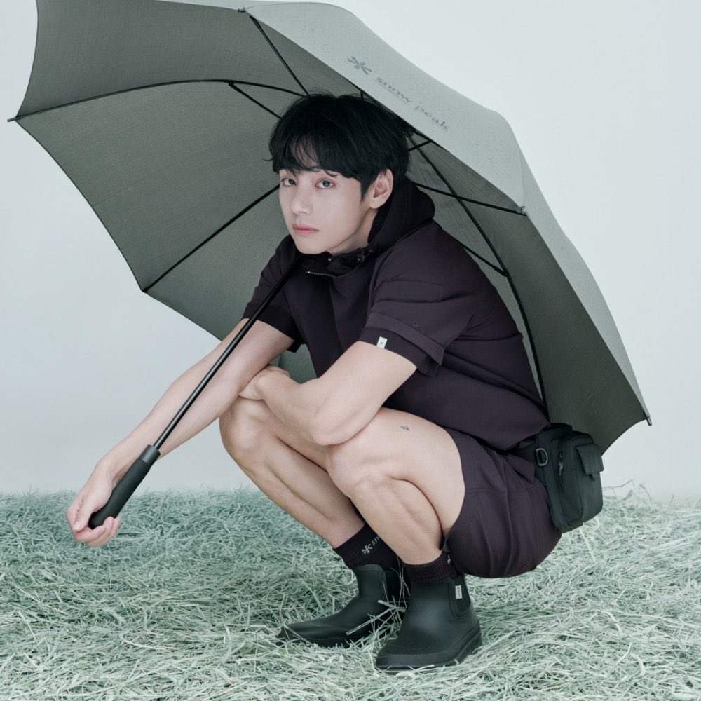 KTHGlobalHub's tweet photo. Taehyung for snow peak 

SNOW PEAK AMBASSADOR V
V FACE OF SNOW PEAK APPAREL
#TaehyungxSnowPeak
#VxSnowPeakApparel https://t.co/ZRDQOf0hNJ