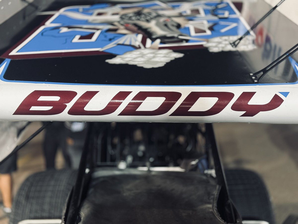WorldofOutlaws's tweet photo. You taking @MichaelKofoid or the field?

The @HusetsSpeedway master lines up fourth in the @RothMotorsports #83 looking for his fourth win here in a row! https://t.co/8bi1rEDTcm