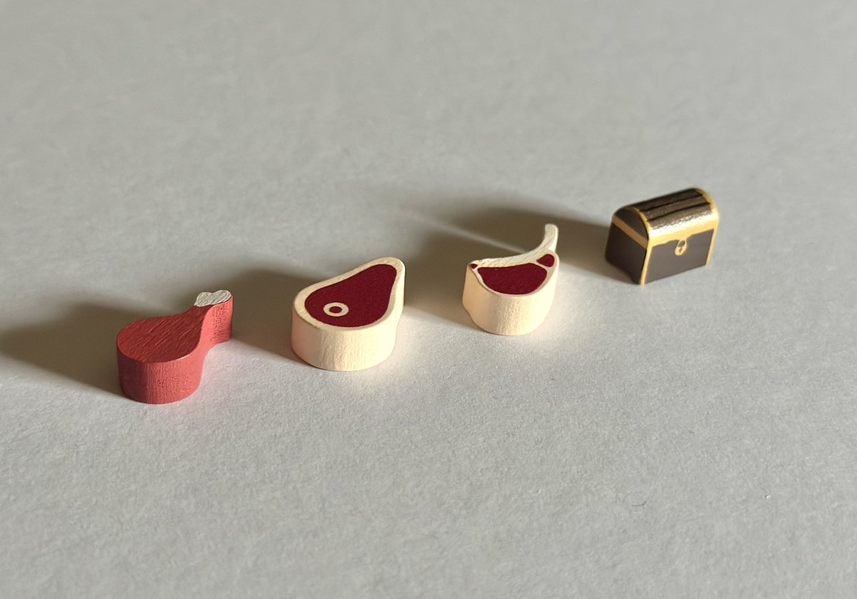 uchibacoya's tweet photo. かわいい木駒たちを持ち歩きたいので、キーホルダーを作ることにします🍎 https://t.co/iSBXchUA8N