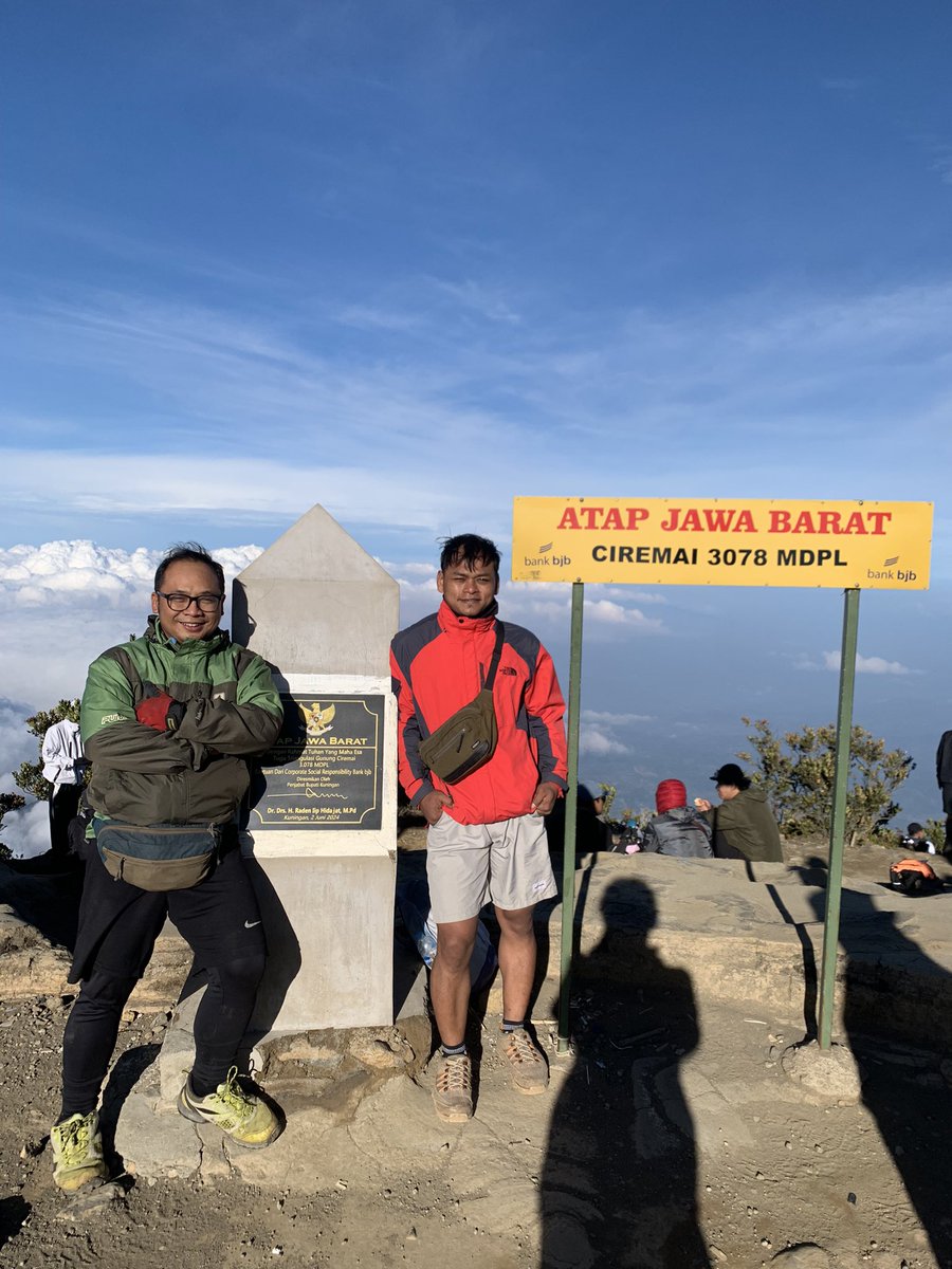 DharmaMade's tweet photo. Fun Hiking Ciremai, 13-16 Juni 2026
Main terjauh unlocked
Semua orang punya masalah
Gunung tempat bertempur dengan pikiran https://t.co/AeA63Rn3mj