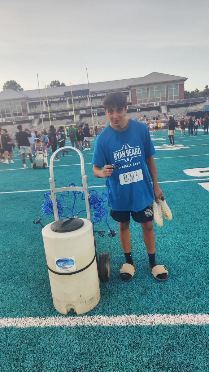 LorenzoGino570's tweet photo. Had a great time competing @CoastalFootball @Ry_Beard @NickPetrinoCCU @coachfurrey @DeionSanders @DeionSanders @CoachSBeamer https://t.co/BwRpyR8y0P