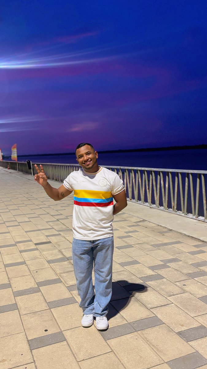 LUISMIGCA's tweet photo. Un colombiano! https://t.co/XFYaQTvi1C