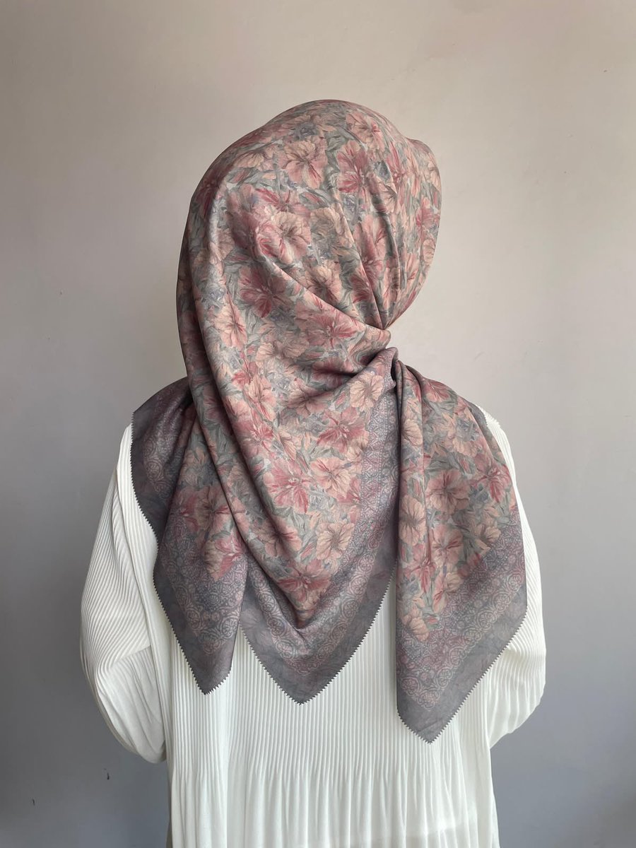 deviptri's tweet photo. Pada cari hijab motif murah? Boleh DM yaaa ~ https://t.co/CDSItgFRwm