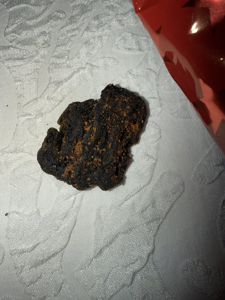 heisjakobe's tweet photo. @Doritos wtf is this in my bag and how are we gonna fix it? 🤮 https://t.co/5RE67IdCnV