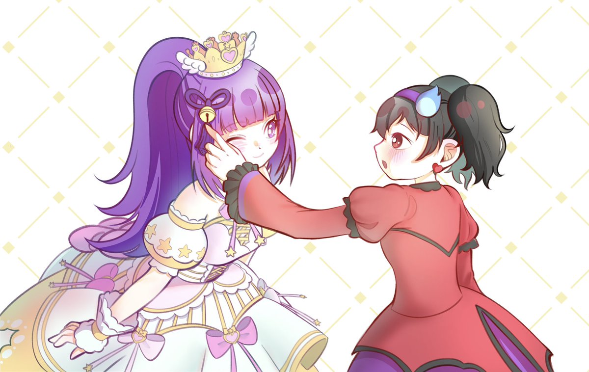 yuu_mnm2's tweet photo. 슈카 머리장식 미미코가 달아줬겠지? https://t.co/F5nJxvSoKZ