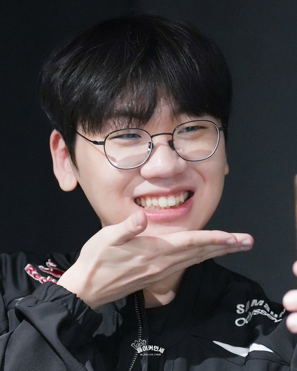 페이커만세 tweet media