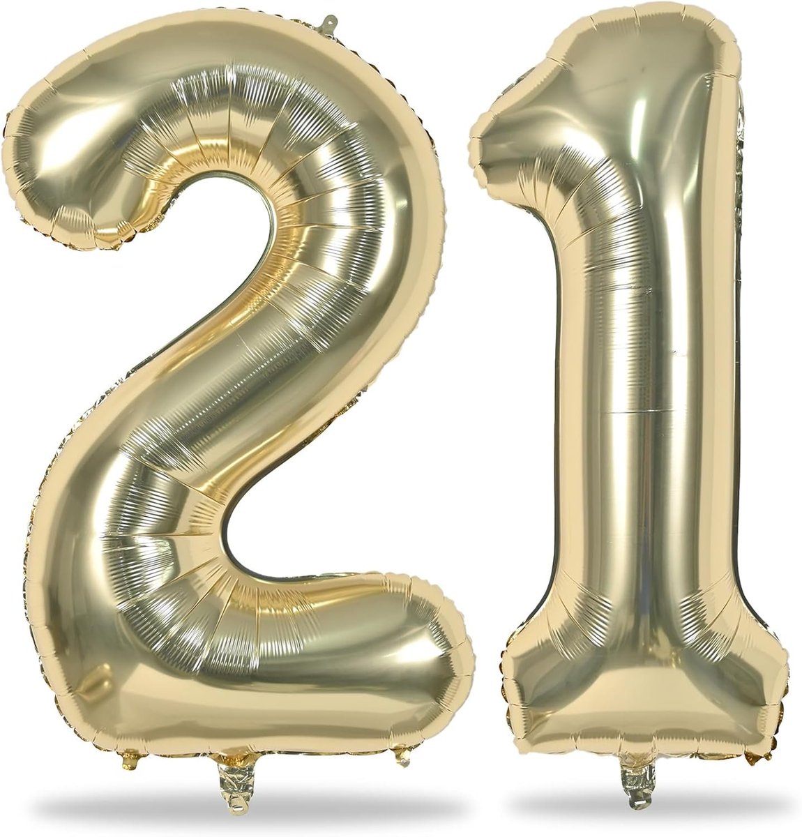 toffchs's tweet photo. 'BACKROOMS' Director Kane Parsons just turned 21.

"My whole brand is ruined"

He was 20 years old. https://t.co/ieFf3JyoFG