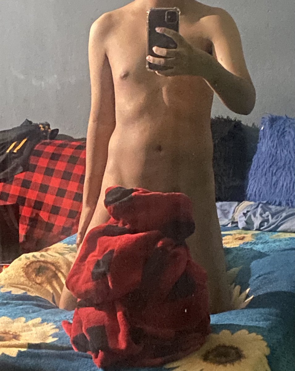 Strangeeeik's tweet photo. Me gustaron esas fotos 🤔 https://t.co/D7NVlL2XYr