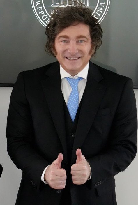 Tcristina77's tweet photo. AMO SU SONRISA...
ERES MI DEBILIDAD  @JMilei ...❤️🫂🇦🇷 https://t.co/Z98YBCFo2K