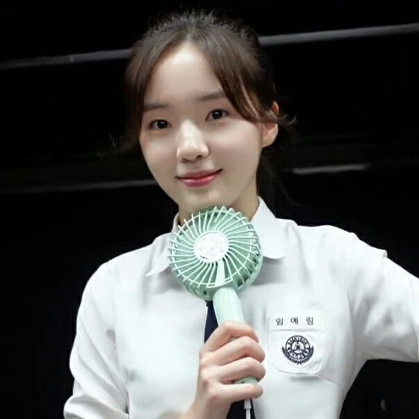 mung415's tweet photo. 선풍기먹지마세여 https://t.co/UOkPnEynF5
