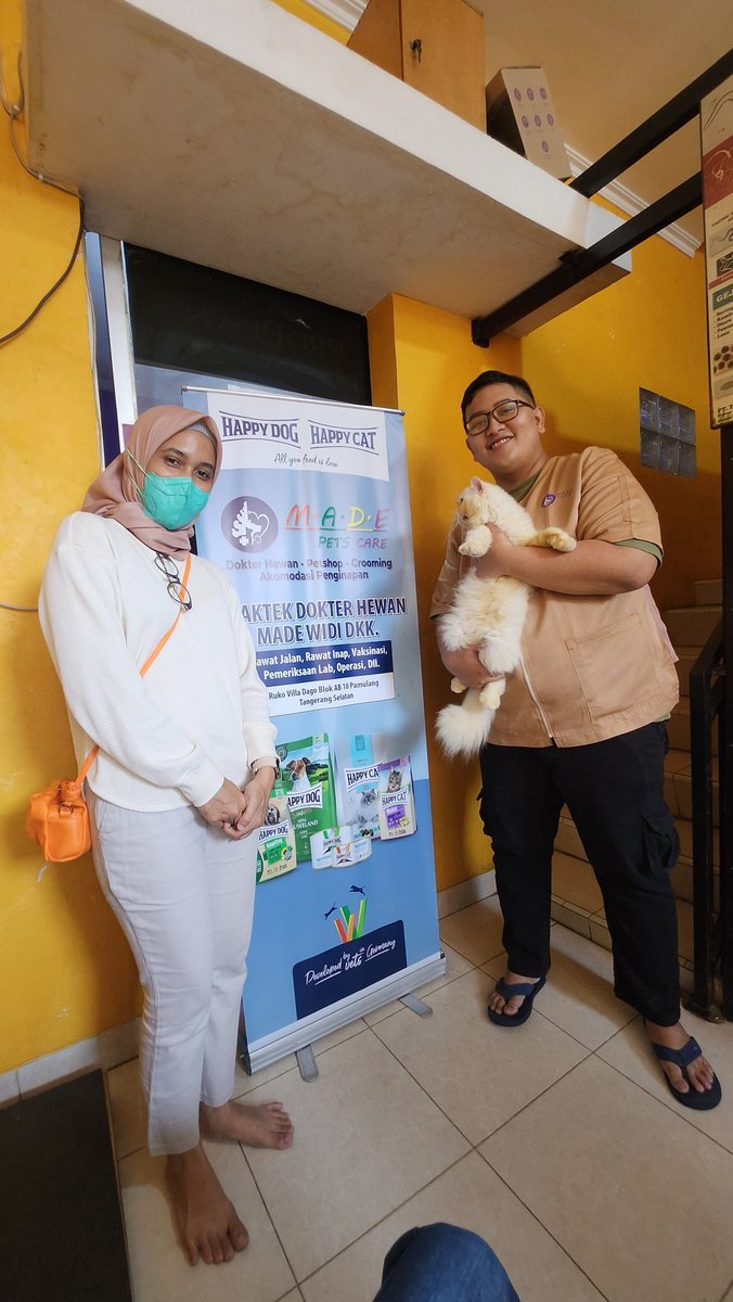 ArgentianaA's tweet photo. Jadwalkan Vaksin buat Kucingmu sesuai umurnya ya biar anabul sehat,dan ga nyebar virus ke kita juga 😉 🐈👇 https://t.co/myFrFsbYg1