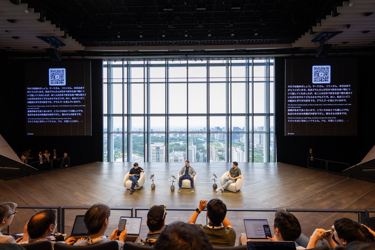tmiyatake1's tweet photo. 先日@OpenAIのイベント「OpenAI Builder Event」でモデレーターとして参加しましたが、Chief Research OfficerのMark Chen (@markchen90)さんとGlobal Head of FDEのColin Jarvis (@colintjarvis)さんのお話を聞けてめちゃくちゃ面白かった。

特に今のAIは英語をベースに考えるので、将来的には他国の言語やカルチャーな考えを持てそうなのか、そしてFDEの役割の進化について聞けたのは参考になった。