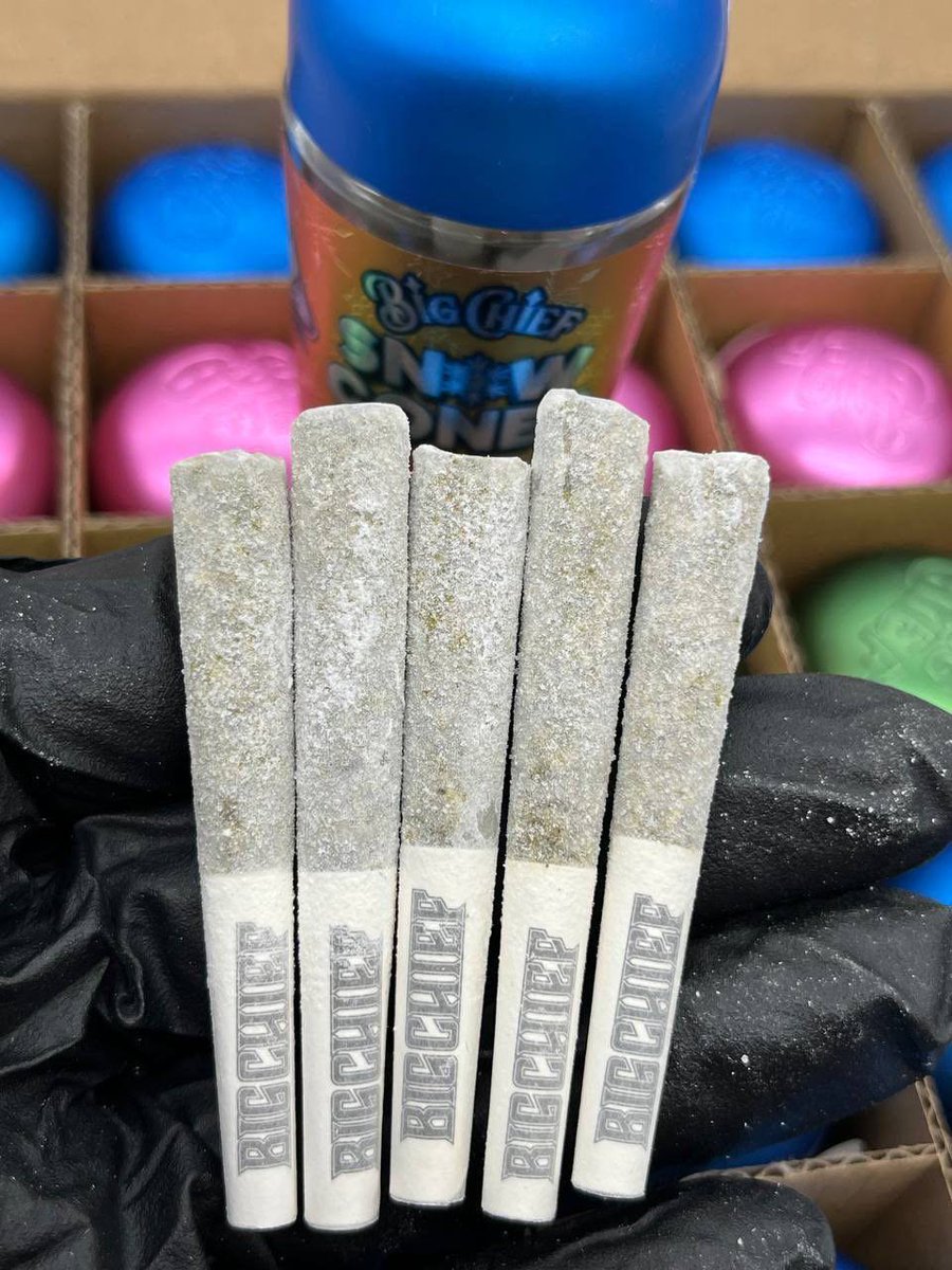 centralplug420's tweet photo. Big Chief Snow Cones ⛽ 5 live resin + diamonds infused mini pre rolls per jar. Licensed product📱https://t.co/Ps5tUDTB7u

#satx #satxnsfw #dmvfreaks #pgfreaks #atl #atlza https://t.co/sMoloFpJBU