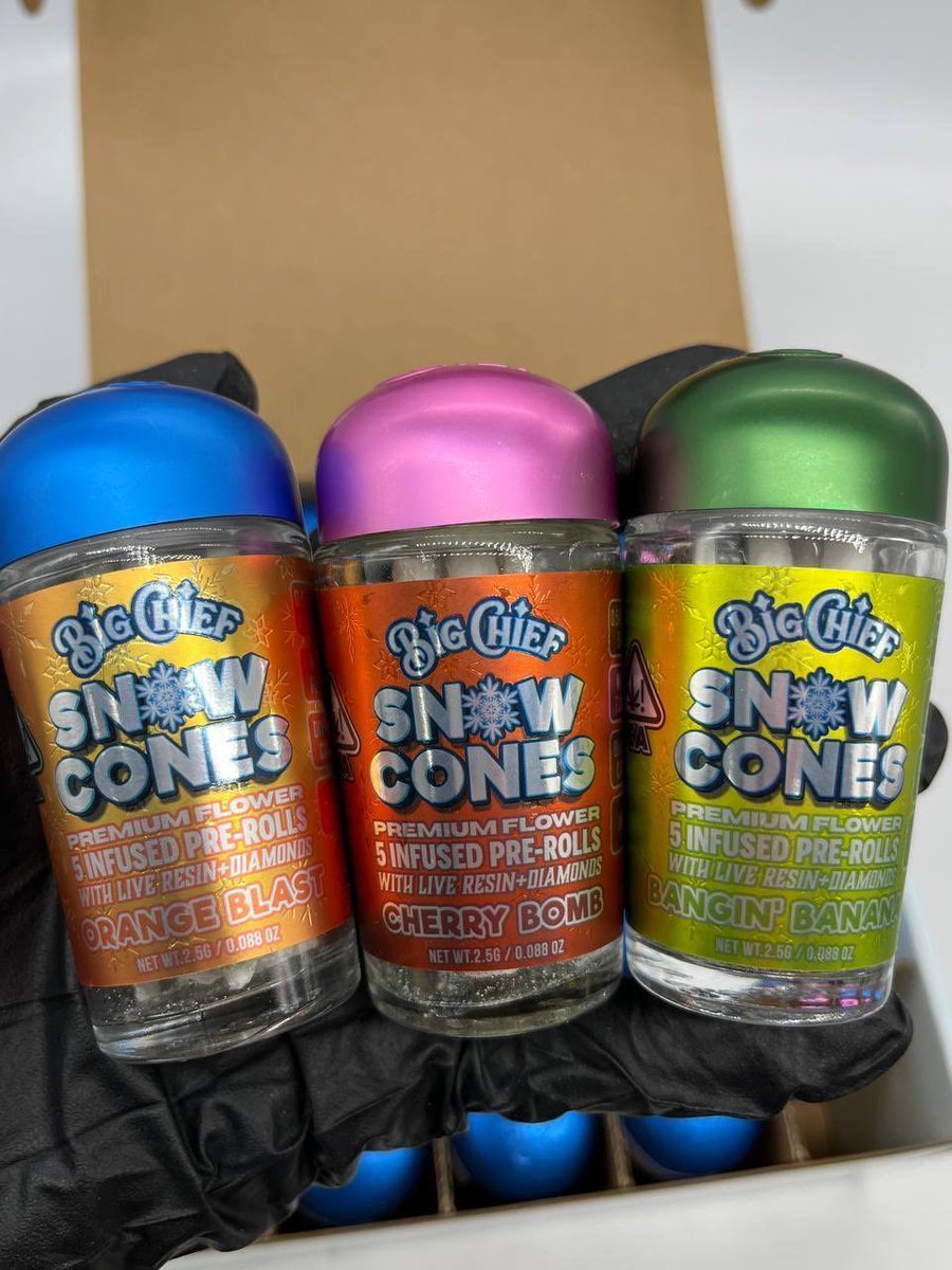 centralplug420's tweet photo. Big Chief Snow Cones ⛽ 5 live resin + diamonds infused mini pre rolls per jar. Licensed product📱https://t.co/Ps5tUDTB7u

#satx #satxnsfw #dmvfreaks #pgfreaks #atl #atlza https://t.co/sMoloFpJBU