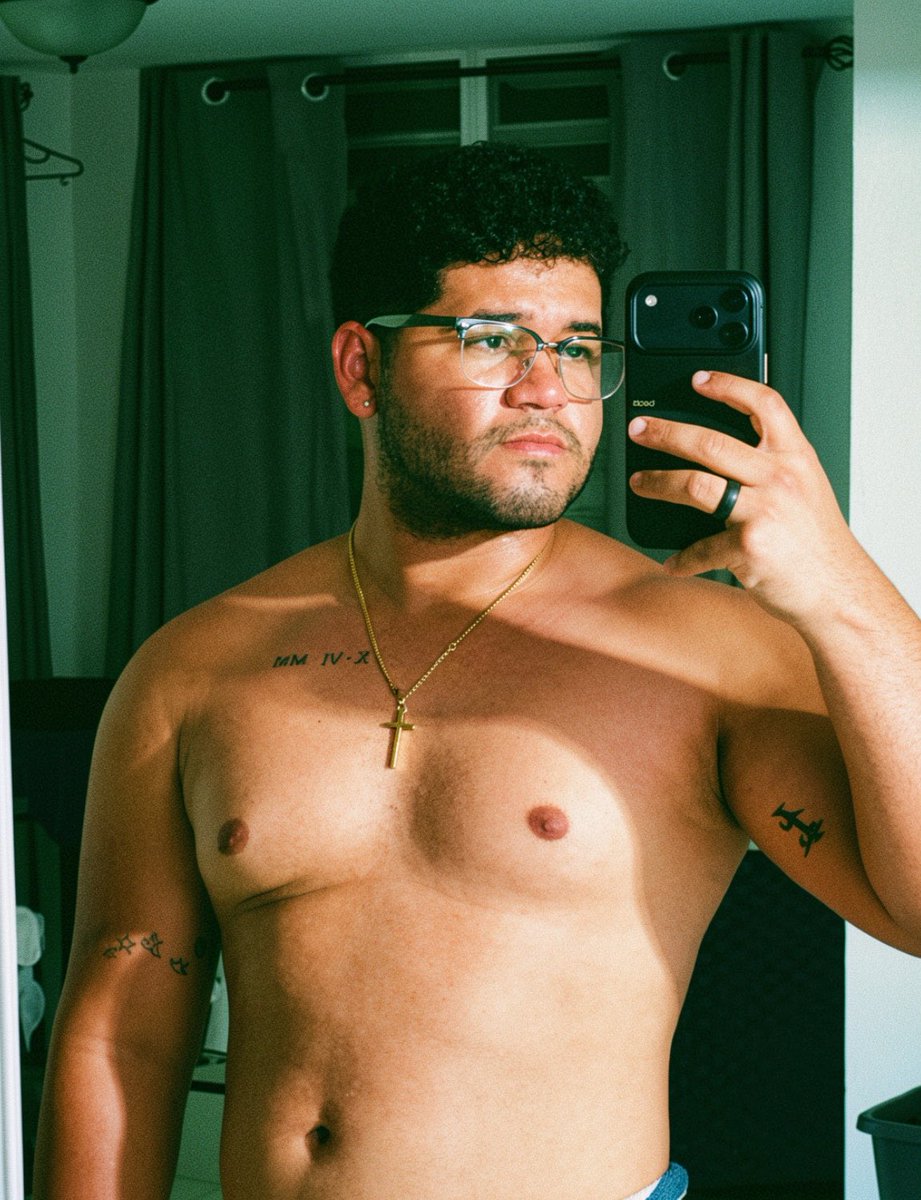 yeye_river's tweet photo. Need my titties bigger please 😭 https://t.co/eeJPUsb4Qq