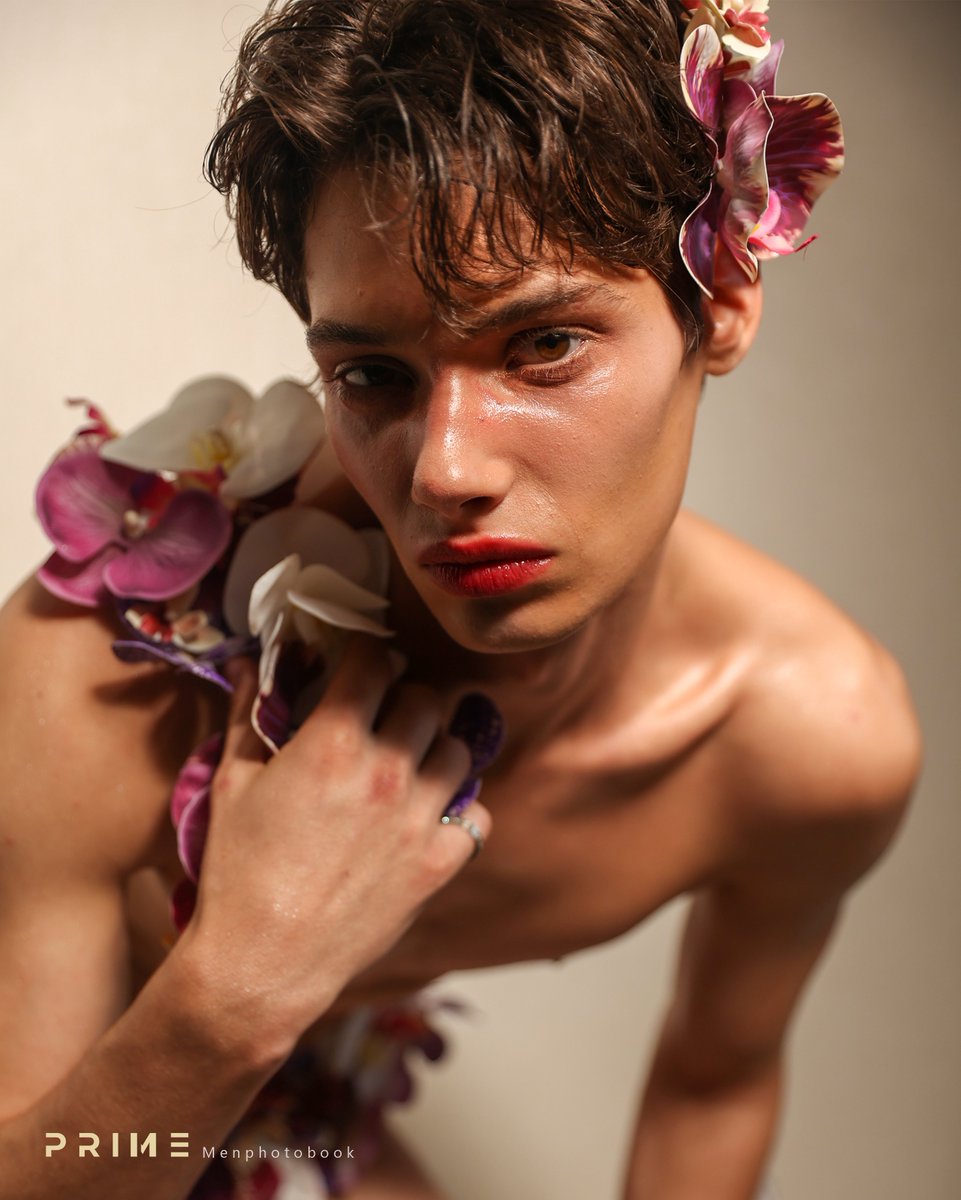 iamreallifex's tweet photo. PRIME Vol.01 — ATTRACT Available on PUBU. 🤍 — Model : EGOR Creative Direction PRIME | REALLIFE.x Photography
@iamreallifex
Video Production PRIME | NOT JUST PHOTO #PRIMEMagazine #PRIMEVol01 #ATTRACT #OpenTheLook #egorkreed https://t.co/bgi1s7p3nv