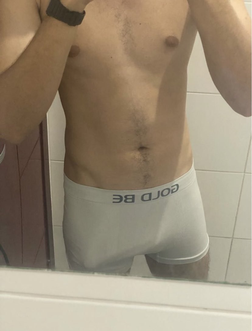 vers_ron's tweet photo. cadê os mlk novinho que curte 😵‍💫?
chama dm
#novinho #perv #BROTHERAGEMㅤ #PINTOSAWARDS https://t.co/xo7vbQMrem