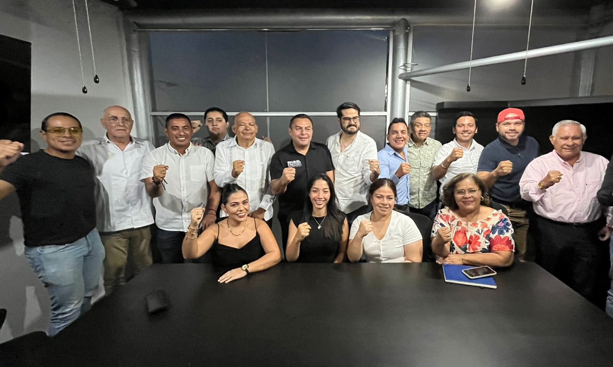 Erubiel_Alonso_'s tweet photo. ¡Seguimos sumando! 💪🍊
#Fuerza #Naranja #Centro
#MC #Tabasco https://t.co/plyvstoXvJ