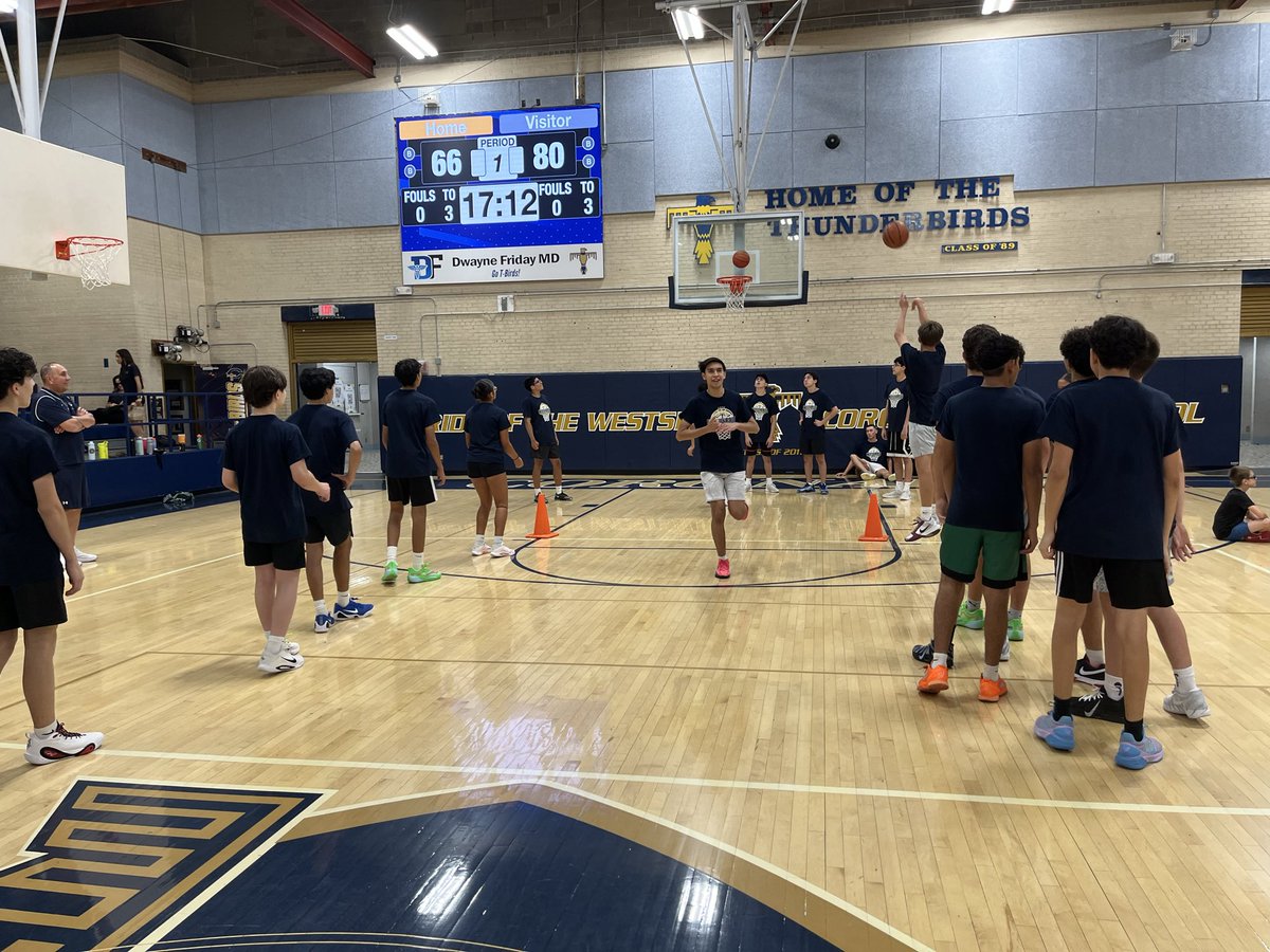 coronadoMBB's tweet photo. 2026 Summer Camp in the books. We had a great time. See you next year. 😀💙💛 Go T-Birds!!
@coronado_high @CoachMichaelPry @reynahustles https://t.co/O8uf9toUBa