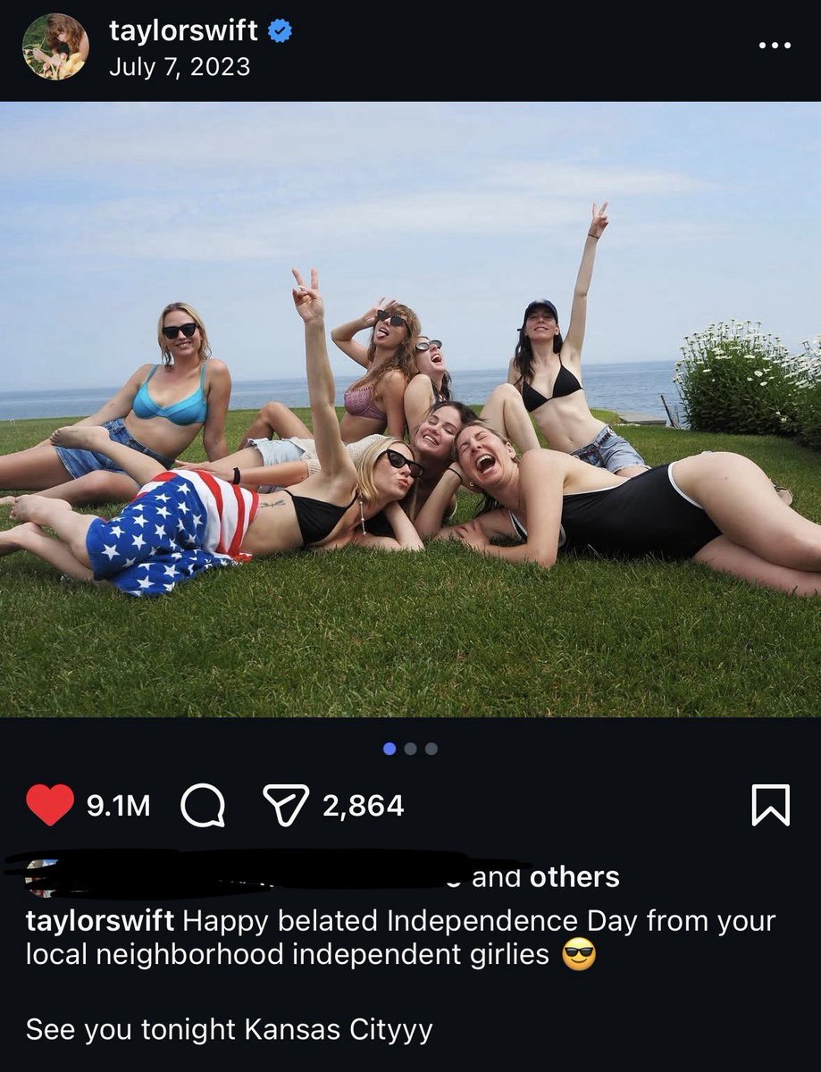 CchieftayLea's tweet photo. The way this picture was the prophecy for most of them, I’ll never not be gagged by it https://t.co/n0Q4S8B2KB
