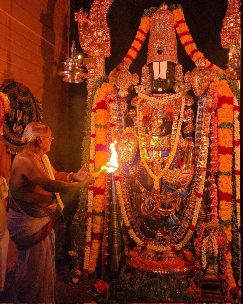 Priya_purohit1's tweet photo. ॐ नमो भगवते वासुदेवाय नमः https://t.co/QGgVJFrRrr