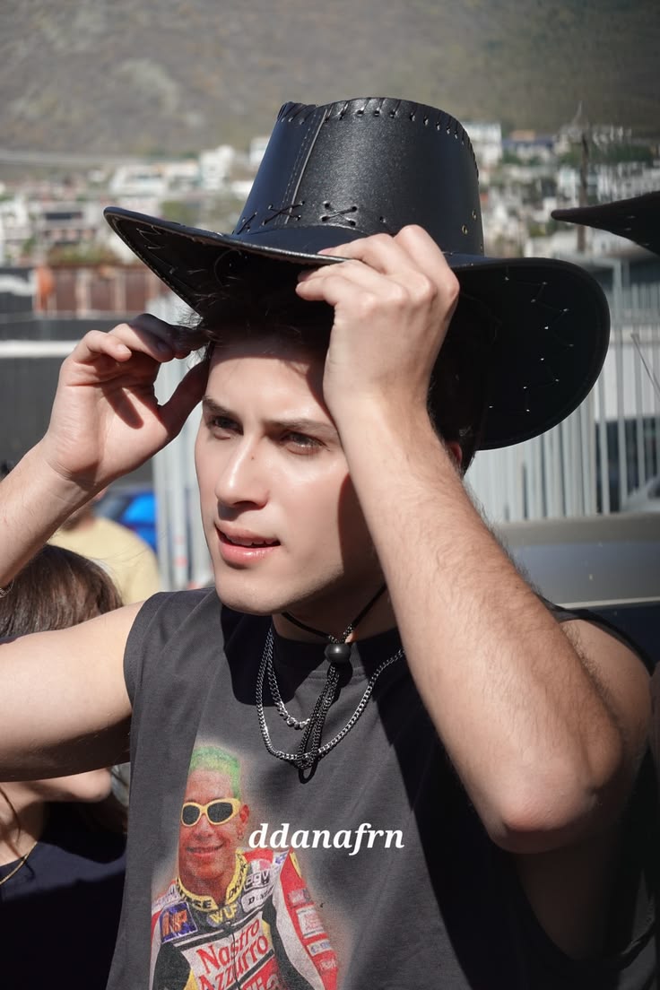 aramburucore's tweet photo. ale vaquero regresa PORFAVOR https://t.co/ofHYU7F6pT