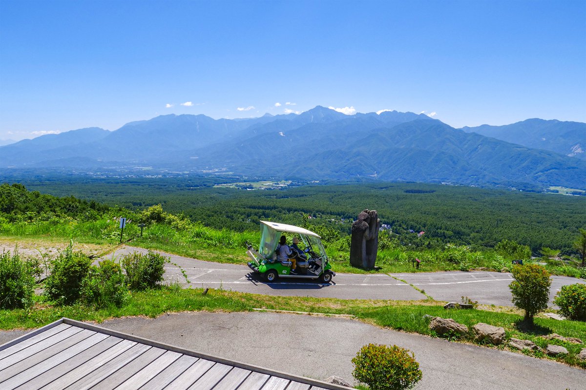 tabikanstaff's tweet photo. ／
夏休みの親子旅におすすめ✨
長野・富士見町「2大リゾートキャンペーン」開催中！
＼

八ヶ岳の麓、高原の涼しい風に包まれる富士見町で
富士見パノラマリゾートのゴンドラと
富士見高原リゾートの展望リフトor天空カートが半額に！

家族4人なら通常7,800円 → 3,900円でお得♪

さらに利用者には町内観光施設で使える
300円クーポン付き🦙
アルパカふれあい・野菜収穫・そば打ちなど
「富士見町まるごと体験」で夏の思い出作り！

※対象者（多摩市民・川崎市民・西伊豆町民・町内宿泊者など）は
身分証等の証明書が必要です
※町民・別荘オーナーは無料キャンペーンも実施中
（総利用者15,000人達し次第終了）

この夏、子どもに本物の空を見せよう。🌲
詳細・対象者・必要書類はこちら
https://t.co/F54qCSphP1