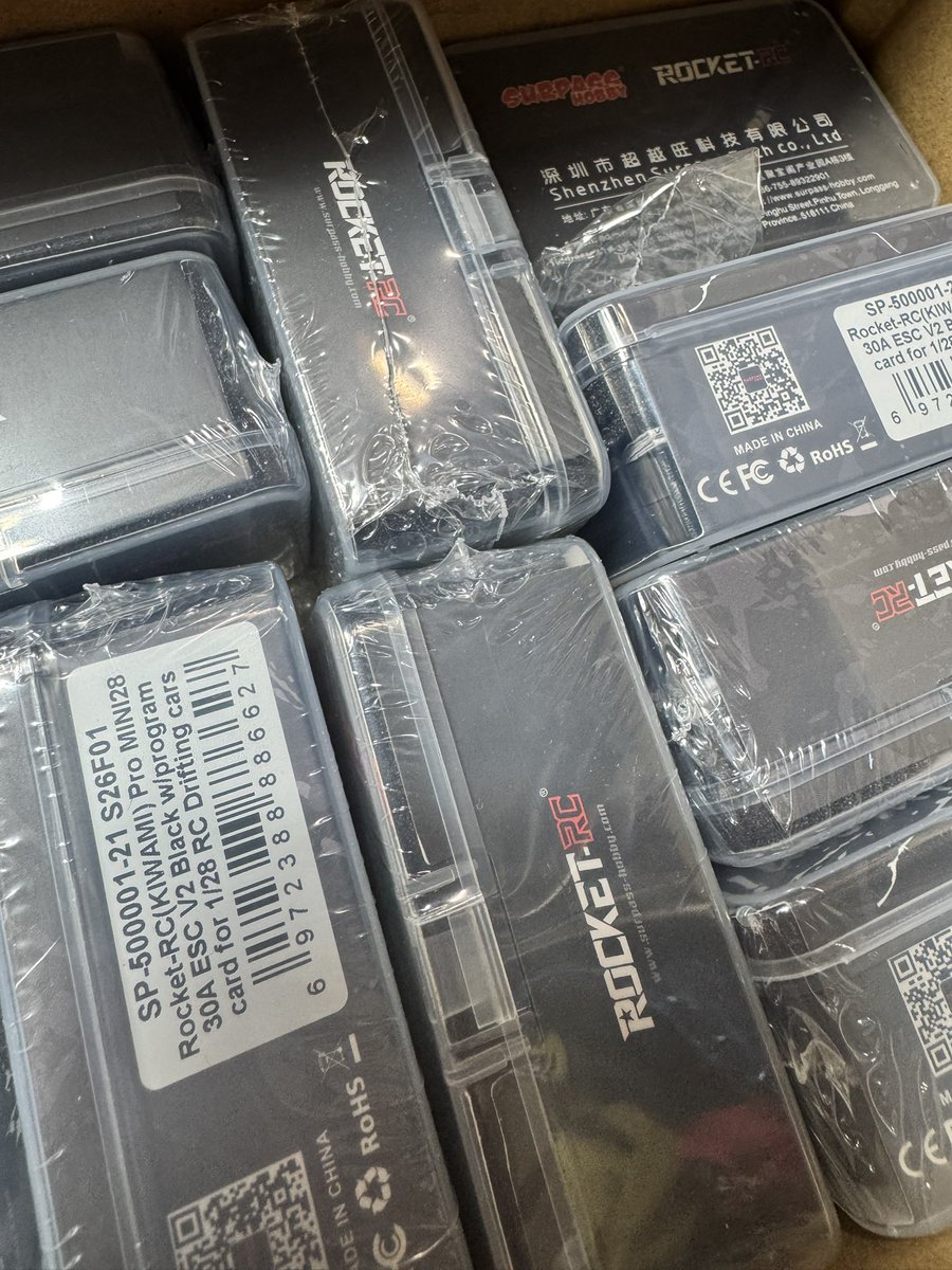 SOBAYA1226's tweet photo. 1/24用っと言っても
今はチビスタイル用か
メカが沢山届いたよ

これでフルセットの依頼も再開できます

#チビスタイル https://t.co/uOxvugcDzC