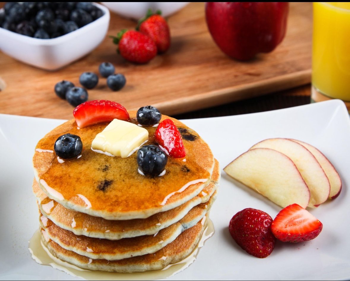 990Ksh's tweet photo. @Ne_zaha نفس الشي في شراب القيقب أو شراب المابل (Maple Syrup) يُستخرج من عصارة أشجار القيقب (Maple Trees) المنتشرة بكثرة في كندا، خصوصًا في مقاطعة كيبك التي تنتج معظم شراب القيقب في العالم. https://t.co/tSESjae0kq