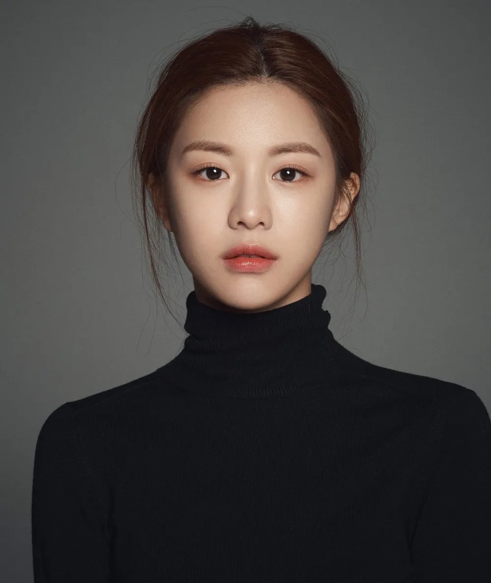 koS2luv's tweet photo. 무빙2 캐스팅 라인업 눈부시다
여자가 왜이리 밝아🥹

고윤정 노윤서 
최윤지 채원빈 https://t.co/JJtQ62OBtS