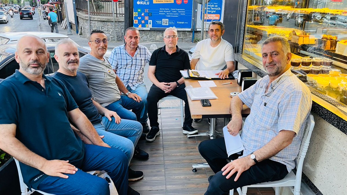 akpartisislitb's tweet photo. Yayla Mahallesi haftalık toplantımızı Mahalle başkanımız Murat Aynacı ve İlçe Yönetim Kurulu üyesi Fuat Vardar ile gerçekleştirdik.

#OrtakAkıl 

@abdullahozdemir 
@srkplt 
@akpartiistanbul 
@AKPartiSisli 
@halimaksu
@sinanmericc https://t.co/ySomL34rM1