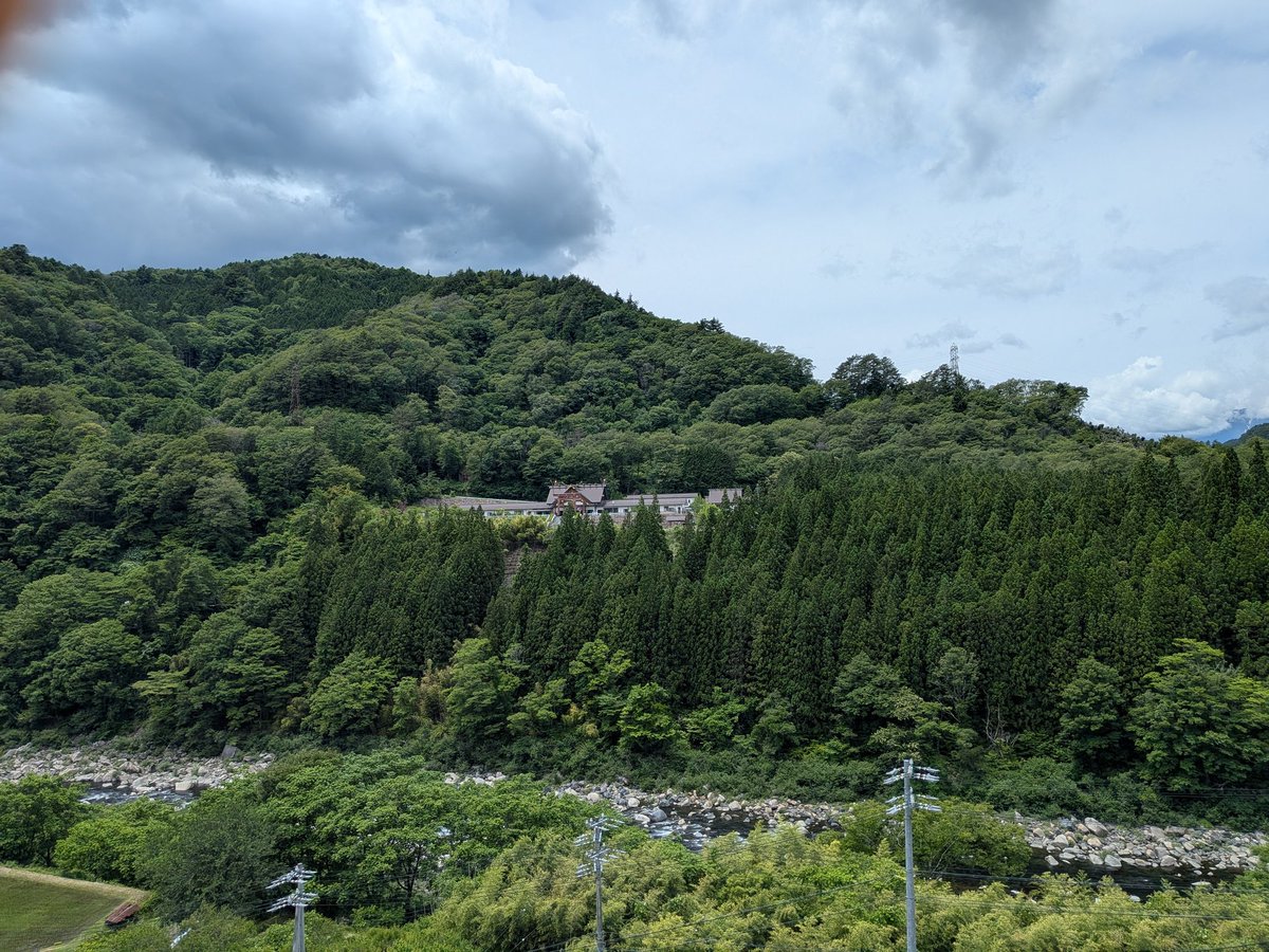 hiro_5940's tweet photo. 途中下車・・道の駅、木曽福島

御嶽教 御嶽山木曾本宮
https://t.co/mlbA2lF4u2 https://t.co/aGsgOHZu8P