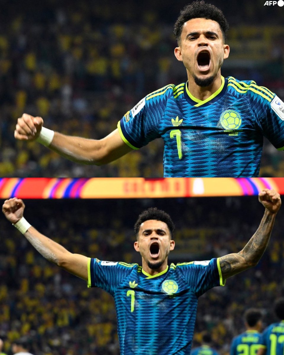 InvictosSomos's tweet photo. Vean nada más ese festejo, por favor. Vean nada más la emoción de Luis Díaz después de marcar en su debut en la Copa del Mundo. Vean nada más a todo el Estadio Azteca rendido ante la magia del mejor futbolista colombiano de la actualidad. Vean al Guajiro brillando en el mejor torneo del planeta. La noche en la que El Guajira puso el Estadio Azteca a sus país. AURA.