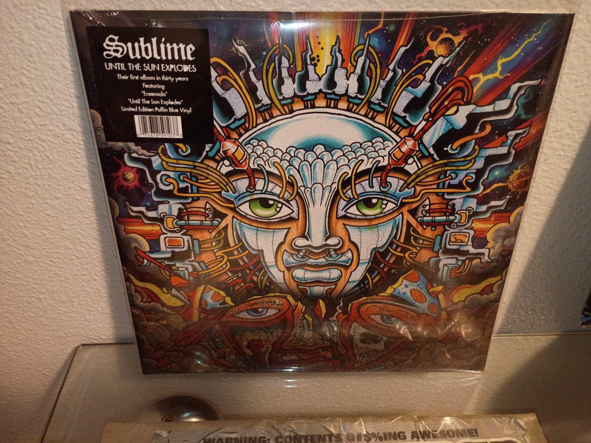 DanKucy's tweet photo. @sublime @AtlanticRecords Puffin Blue record store variant is mine! Still waiting on the email that my Ocean Swirl variant is shipped which is lame but as long as it shows up sooner or later! Fucking GREAT album boys!!! https://t.co/dRXPxxQCl7