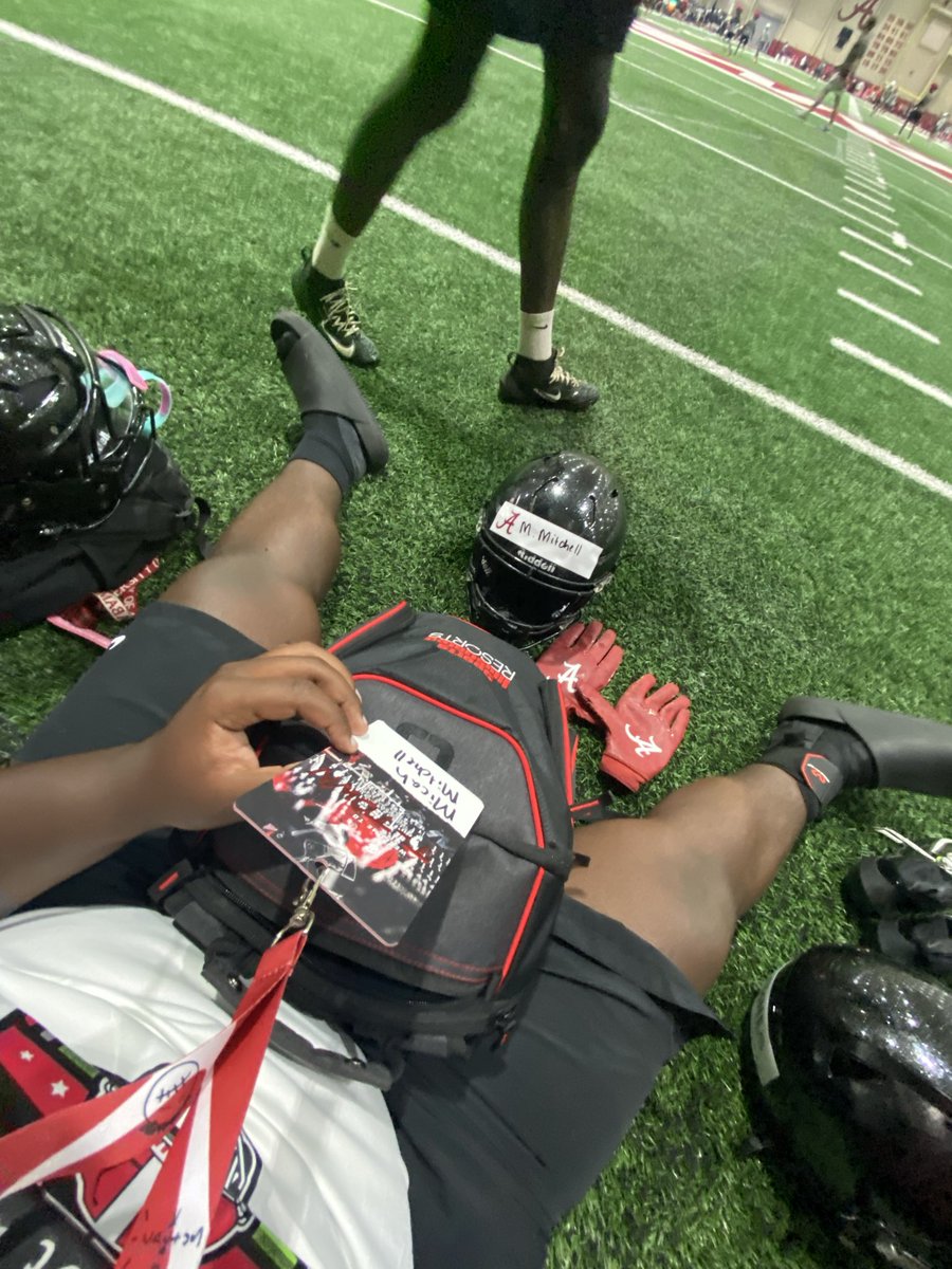 MicahMitchell97's tweet photo. #recruittheridge Bama Camp https://t.co/eeaREy5Bb1