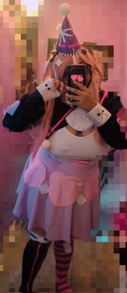 Asmina39's tweet photo. Finished. Just in time for the con. I have the ribbon 🎀 I just forgot to add it 😭 
#camilart #cosplay https://t.co/7pT8LtvS4m