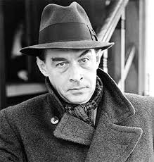 PassparTours's tweet photo. Un 22 de junio de 1898 nace el escritor alemán Erich Maria Remarque, autor de El cielo no tiene favoritos #FelizLunes #Efemérides #UnDíaComoHoy https://t.co/ImRLlQRBo7