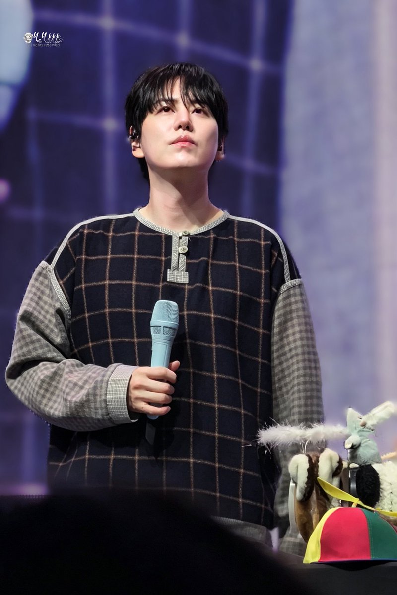 yyyankkk's tweet photo. 2026.06.07 Hotel 203 • Kyuhyun

🩵🩵
@GaemGyu 

#규현 #조규현 #슈퍼주니어 #KyuHyun #圭賢 https://t.co/XIpn4DVROp