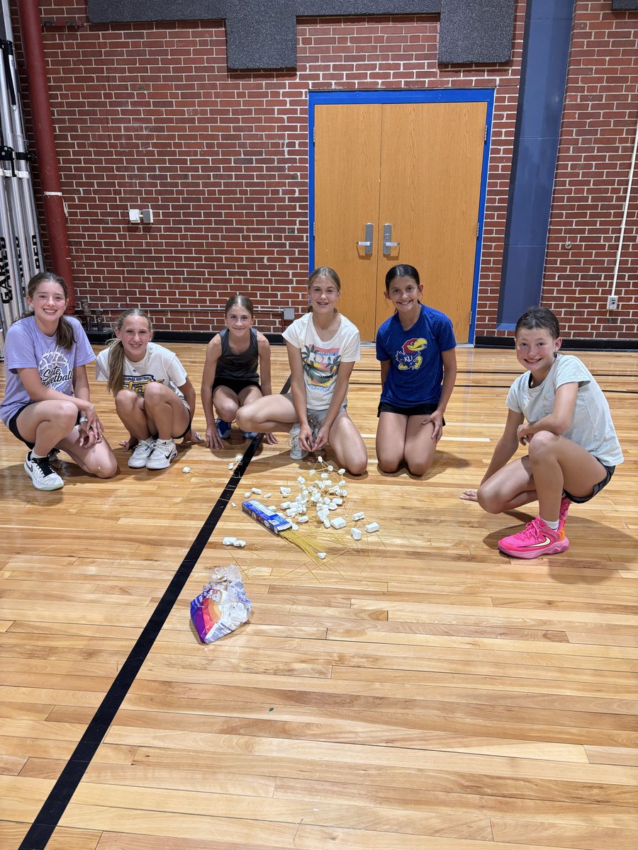 HoopsMm's tweet photo. Tonight we traded practice for team bonding. It was worth it!
Lots of laughs, great memories, and an opportunity for the girls to grow closer as teammates and friends. Team chemistry isn’t  built only on the court. It’s built through trust, communication, and having fun together. https://t.co/T2AznIGg4m